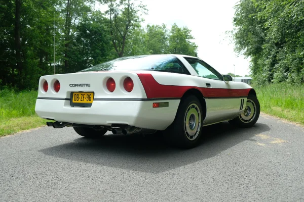 Foto 1 van fotogallerij Chevrolet Corvette C4 uit 1984