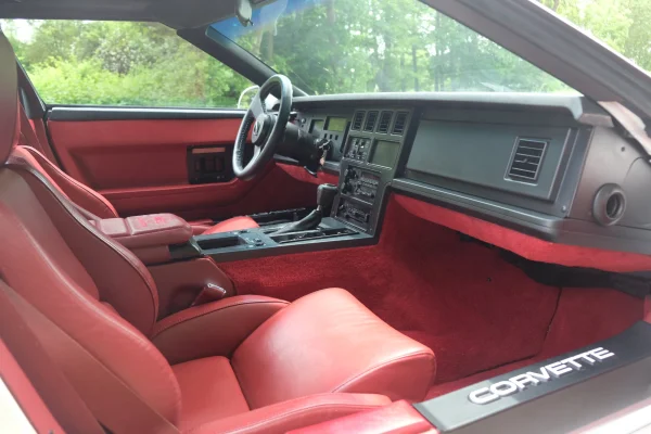 Foto 19 van fotogallerij Chevrolet Corvette C4 uit 1984