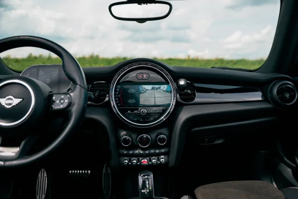 Foto 13 van fotogallerij MINI Cooper S Cabrio uit 2021