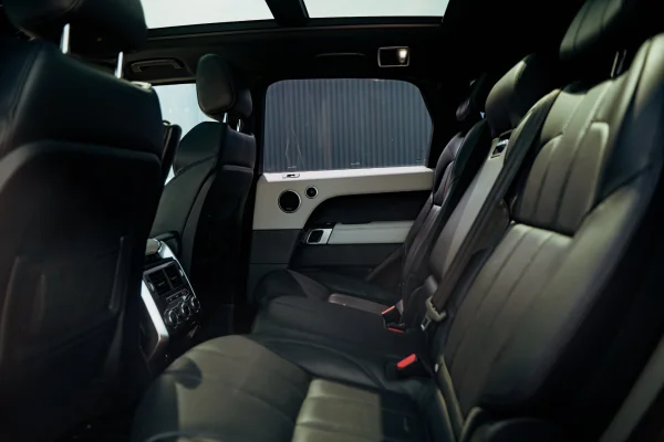 Foto 23 van fotogallerij Land Rover Range Rover Sport uit 2015