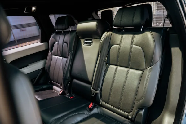 Foto 24 van fotogallerij Land Rover Range Rover Sport uit 2015