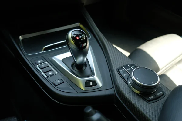 Foto 6 van fotogallerij BMW M2 Competition uit 2021