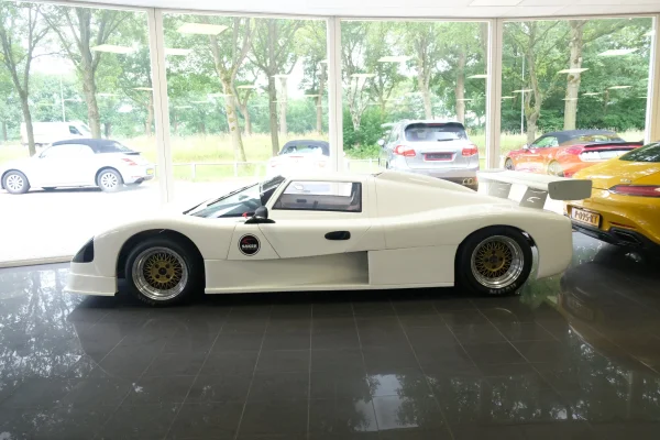 Foto 3 van fotogallerij Saker GT uit 2010
