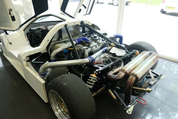 Foto 7 van fotogallerij Saker GT uit 2010