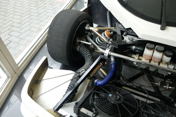 Foto 16 van fotogallerij Saker GT uit 2010