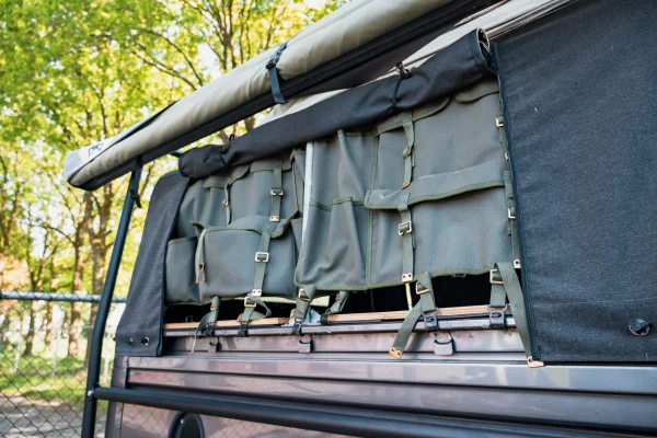 Foto 6 van fotogallerij Land Rover Camper Aanhangwagen uit 2006