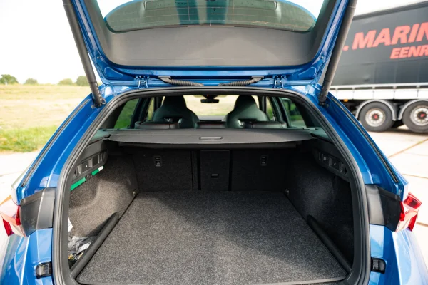 Foto 26 van fotogallerij Skoda Octavia Combi RS uit 2024