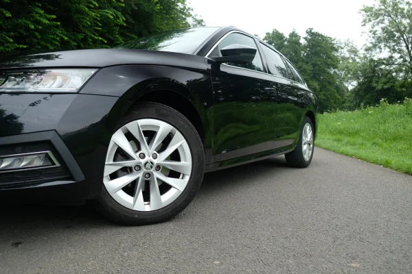 Foto 11 van fotogallerij Skoda Octavia Combi uit 2021