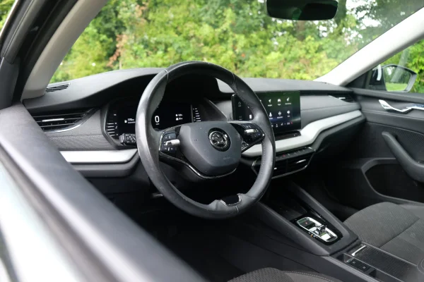 Foto 12 van fotogallerij Skoda Octavia Combi uit 2021