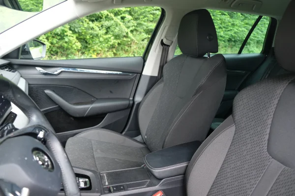 Foto 15 van fotogallerij Skoda Octavia Combi uit 2021