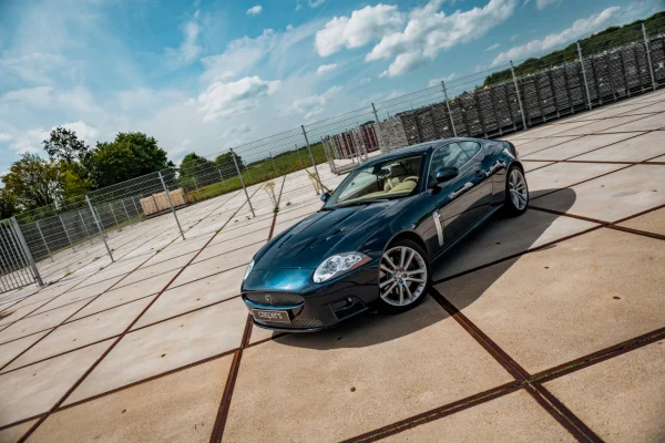 Foto 3 van fotogallerij Jaguar XKR 4.2 Coupe uit 2007