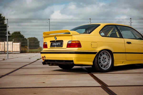 Foto 14 van fotogallerij BMW 3-serie Coupé M3 uit 1993