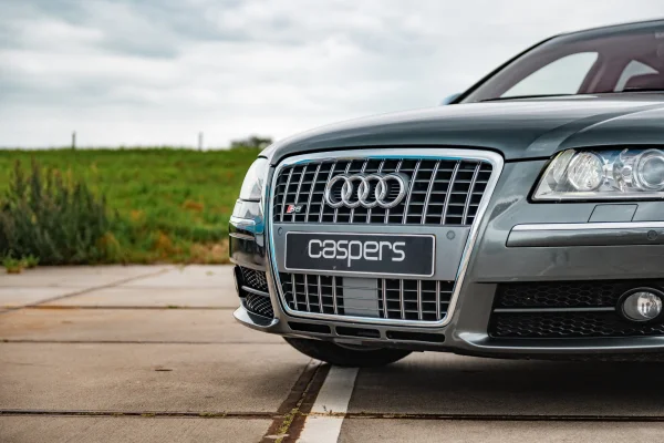Foto 7 van fotogallerij Audi S8 uit 2007
