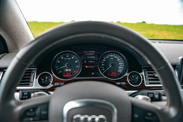 Foto 25 van fotogallerij Audi S8 uit 2007