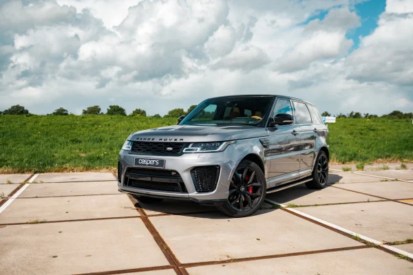 Foto 4 van fotogallerij Land Rover Range Rover Sport SVR uit 2019