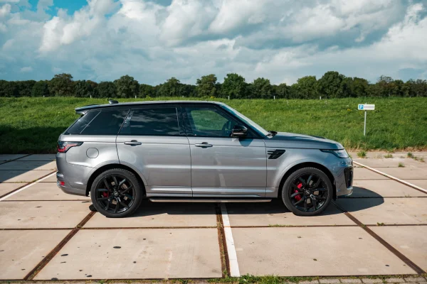 Foto 5 van fotogallerij Land Rover Range Rover Sport SVR uit 2019