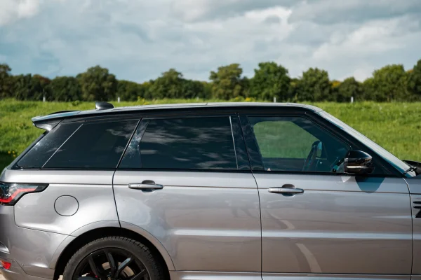 Foto 8 van fotogallerij Land Rover Range Rover Sport SVR uit 2019