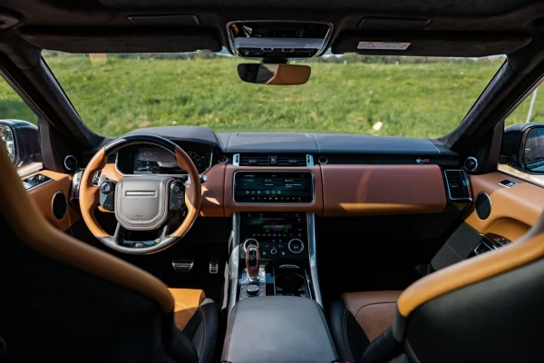 Foto 13 van fotogallerij Land Rover Range Rover Sport SVR uit 2019