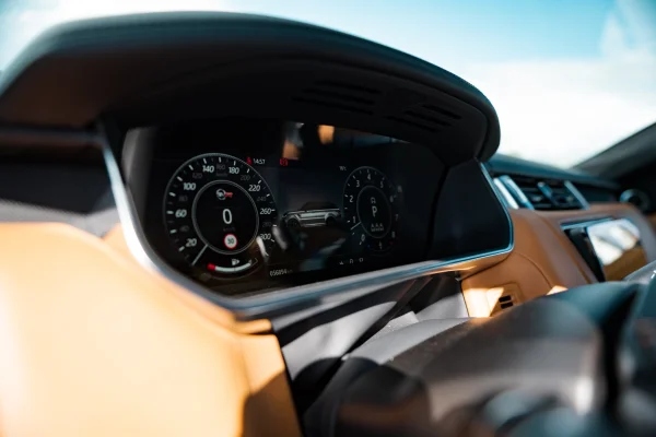 Foto 25 van fotogallerij Land Rover Range Rover Sport SVR uit 2019