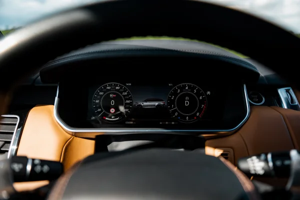 Foto 24 van fotogallerij Land Rover Range Rover Sport SVR uit 2019