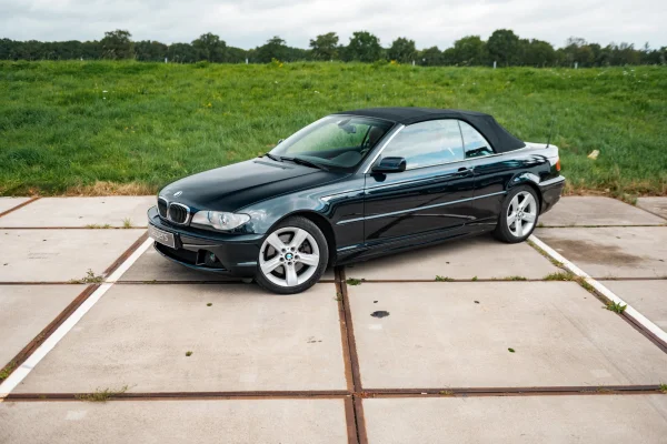 Foto 8 van fotogallerij BMW 330Ci uit 2004