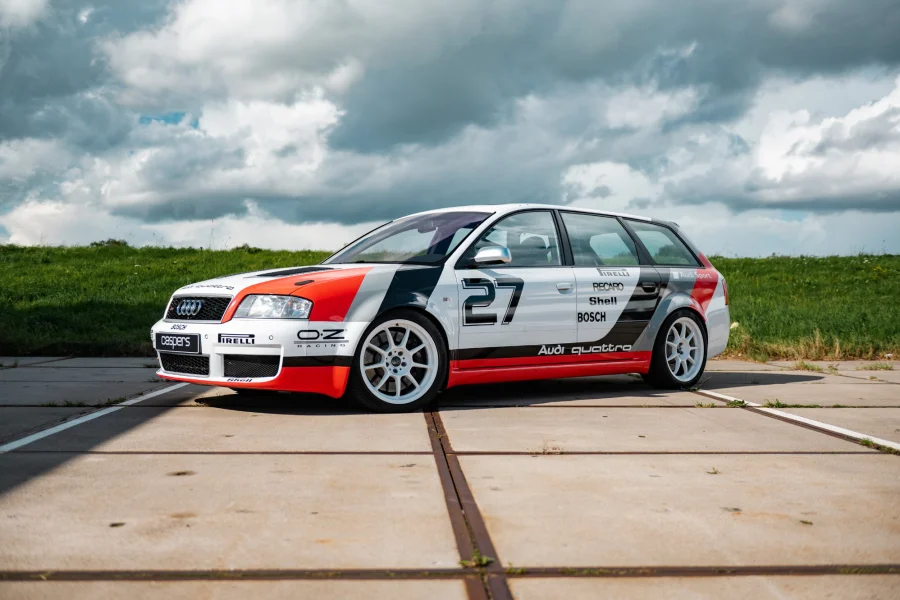 Foto 0 van fotogallerij Audi RS6 Avant uit 2003