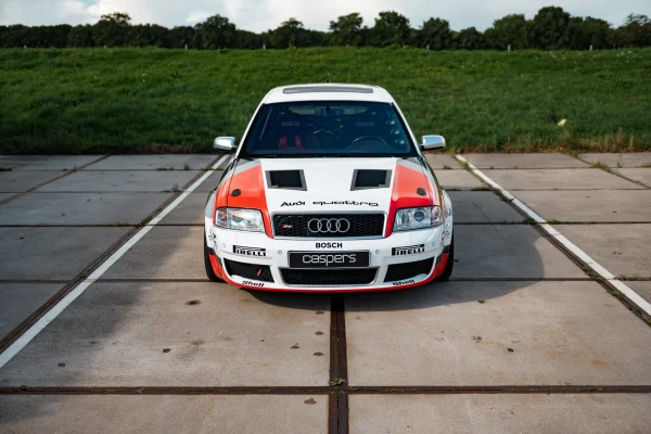 Foto 3 van fotogallerij Audi RS6 Avant uit 2003