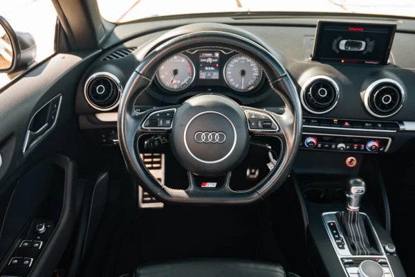 Foto 17 van fotogallerij Audi S3 Cabriolet uit 2015