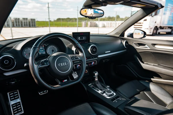 Foto 18 van fotogallerij Audi S3 Cabriolet uit 2015