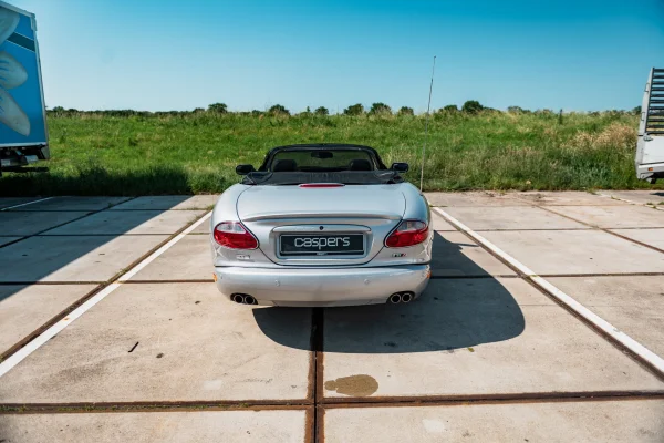 Foto 11 van fotogallerij Jaguar XKR uit 2005