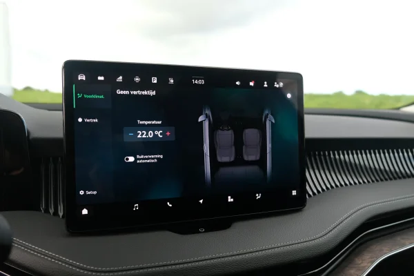 Foto 46 van fotogallerij Skoda Superb Combi Plug-in Hybrid uit 2024