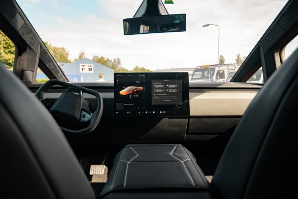 Foto 14 van fotogallerij Tesla Cybertruck uit 2024