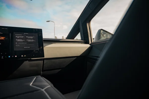 Foto 16 van fotogallerij Tesla Cybertruck uit 2024