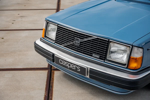 Foto 4 van fotogallerij Volvo 244 Restomod uit 1978