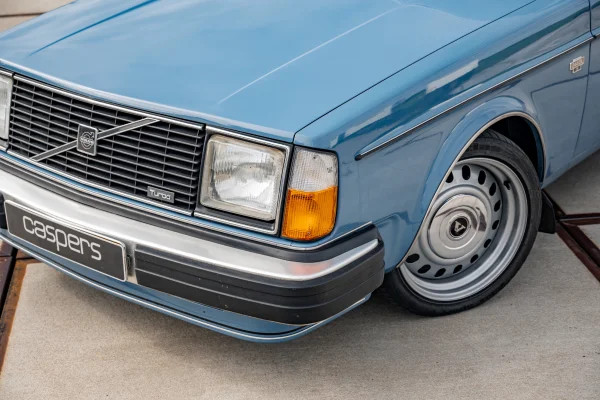 Foto 6 van fotogallerij Volvo 244 Restomod uit 1978
