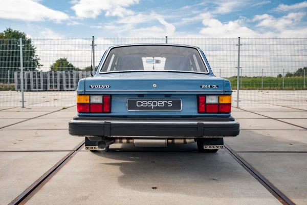 Foto 24 van fotogallerij Volvo 244 Restomod uit 1978