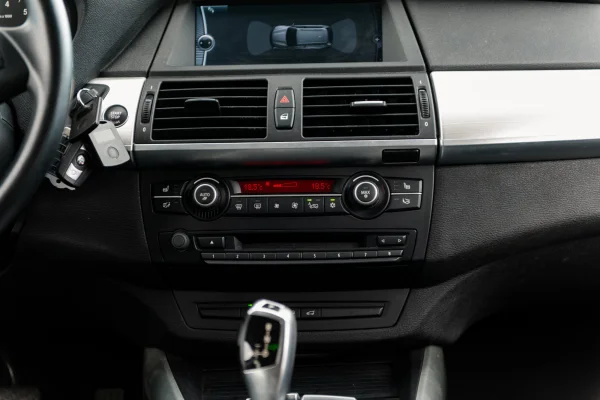 Foto 26 van fotogallerij BMW X5 xDrive35i uit 2011