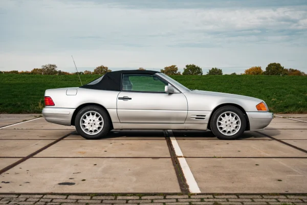 Foto 6 van fotogallerij Mercedes-Benz SL320 uit 1996