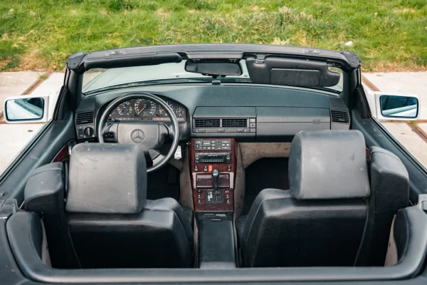 Foto 18 van fotogallerij Mercedes-Benz SL320 uit 1996