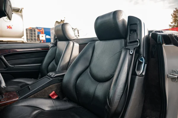 Foto 17 van fotogallerij Mercedes-Benz SL320 uit 1996