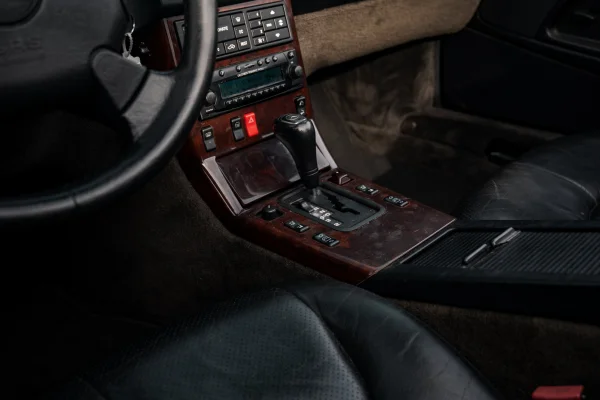 Foto 20 van fotogallerij Mercedes-Benz SL320 uit 1996