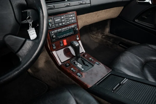 Foto 16 van fotogallerij Mercedes-Benz SL320 uit 1996