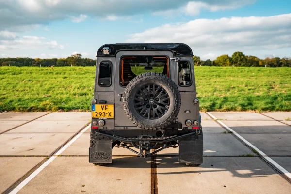 Foto 13 van fotogallerij Land Rover Defender 90 Urban uit 2014