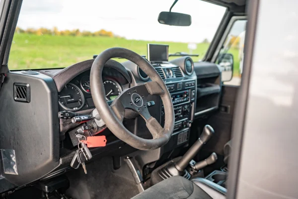 Foto 14 van fotogallerij Land Rover Defender 90 Urban uit 2014