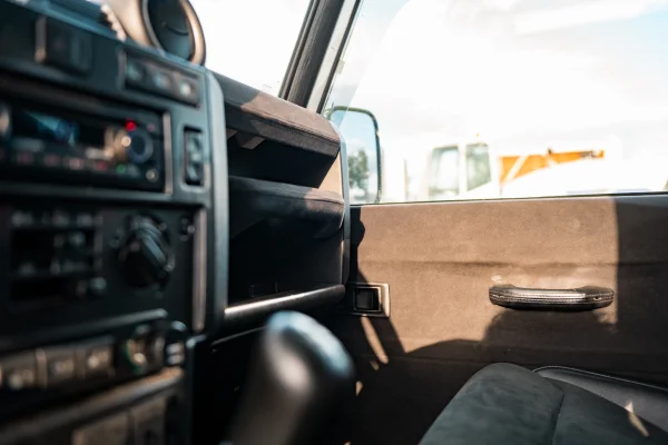 Foto 17 van fotogallerij Land Rover Defender 90 Urban uit 2014