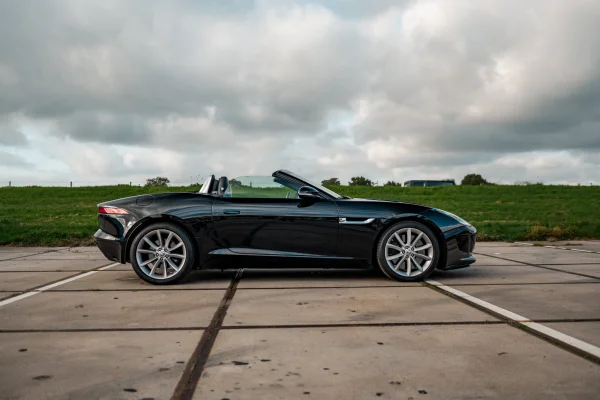 Foto 4 van fotogallerij Jaguar F-Type uit 2013