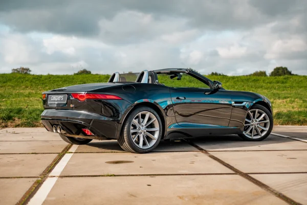 Foto 1 van fotogallerij Jaguar F-Type uit 2013