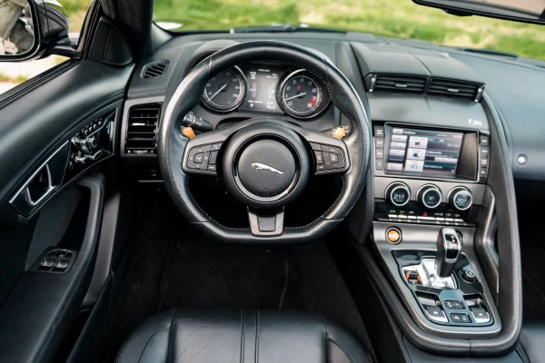 Foto 21 van fotogallerij Jaguar F-Type uit 2013