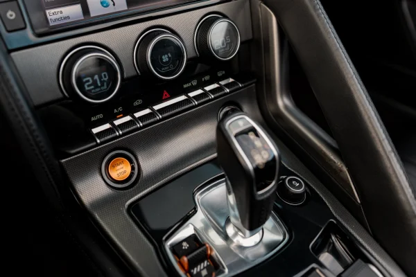 Foto 27 van fotogallerij Jaguar F-Type uit 2013