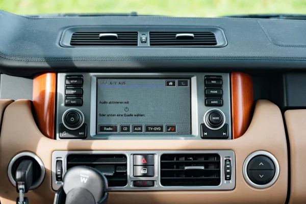 Foto 17 van fotogallerij Land Rover Range Rover uit 2009